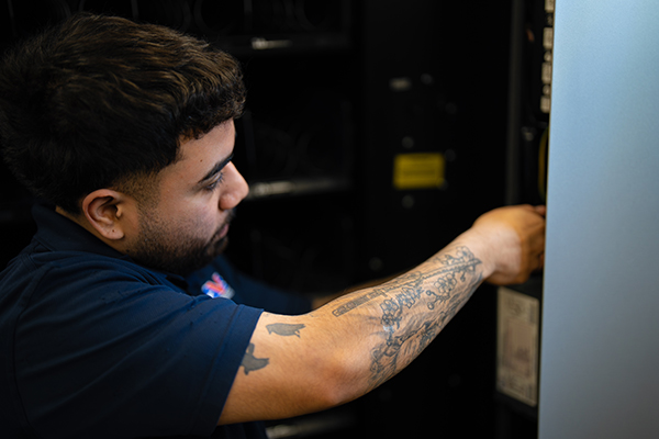 Fixing Vending Machine